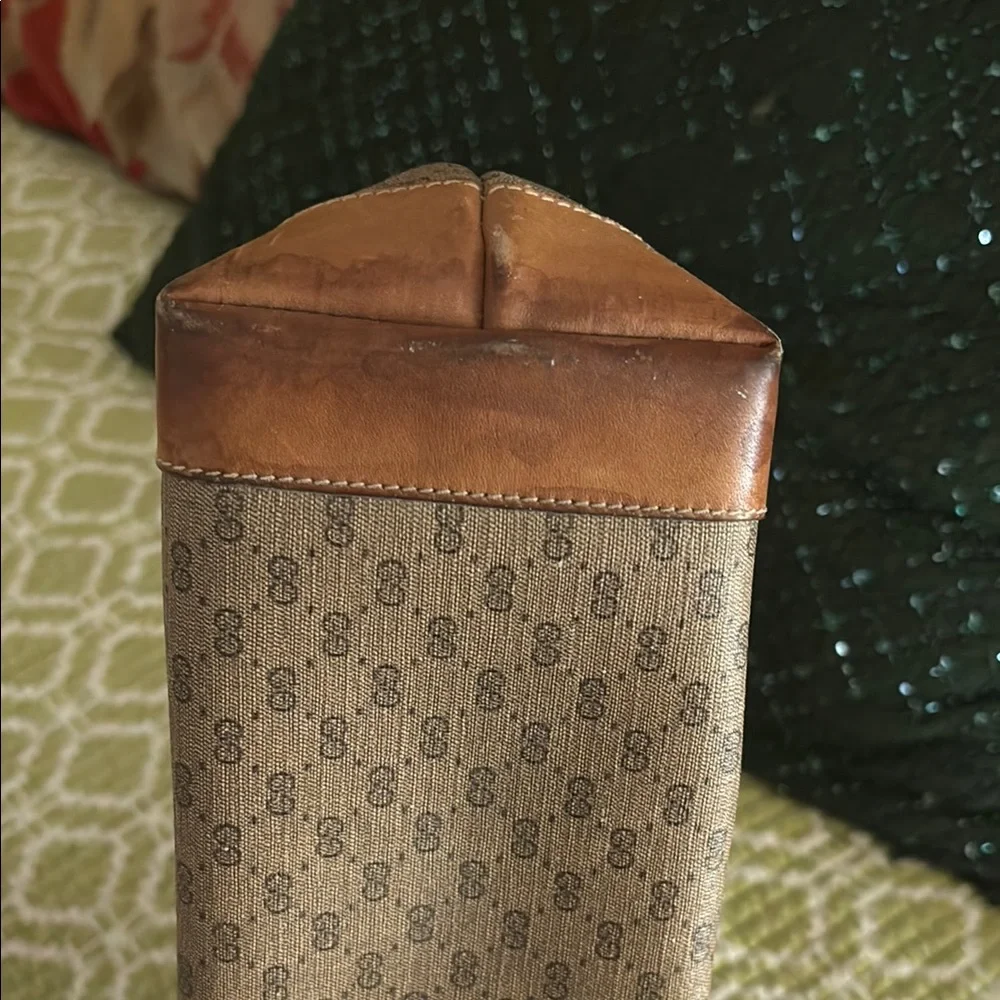 Womens Gucci clutch bag. - Picture 5 of 6
